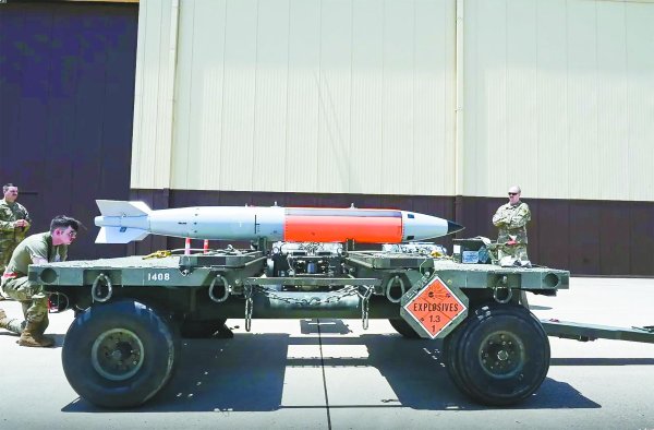 融易富配资 疑似对俄施压，此前早有预谋，美国核弹头重回英国牵动全球神经